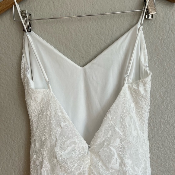 NWOT Flawless Extravagance White Lace Trumpet Hem Maxi Dress - Picture 7 of 8